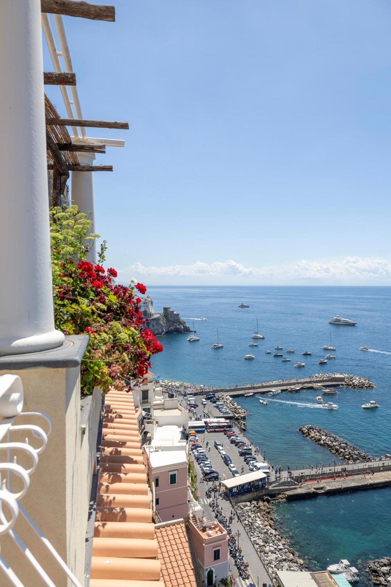 Apartments Amalfi Design Sea View Accessible By 250 Steps Extérieur photo