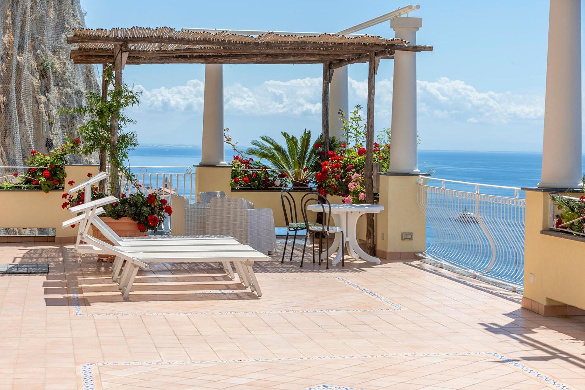 Apartments Amalfi Design Sea View Accessible By 250 Steps Extérieur photo