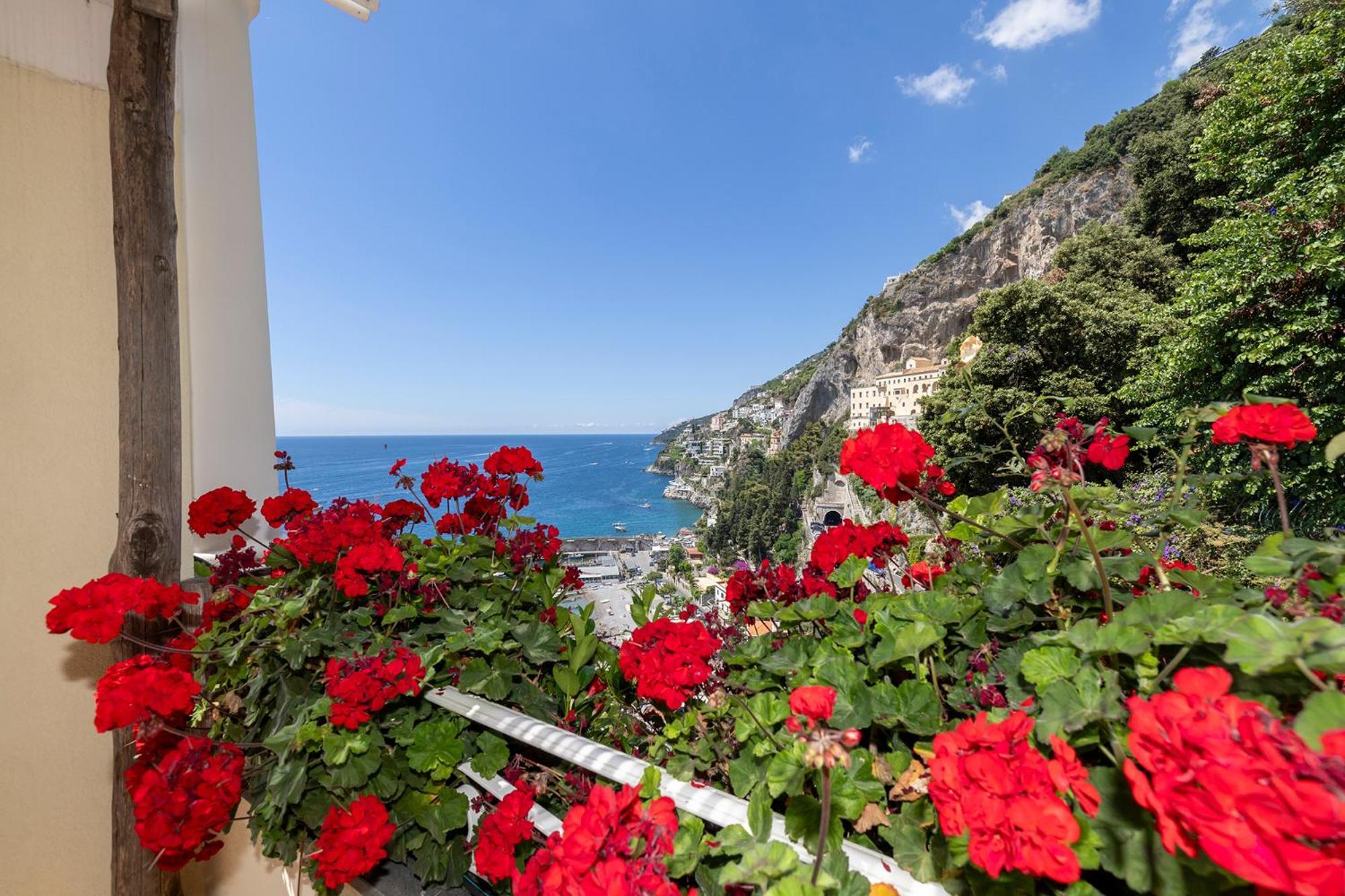 Apartments Amalfi Design Sea View Accessible By 250 Steps Extérieur photo